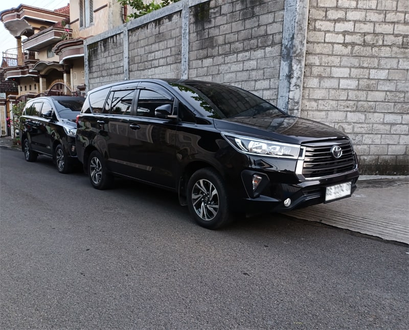 rental-mobil-innova-reborn-kediri
