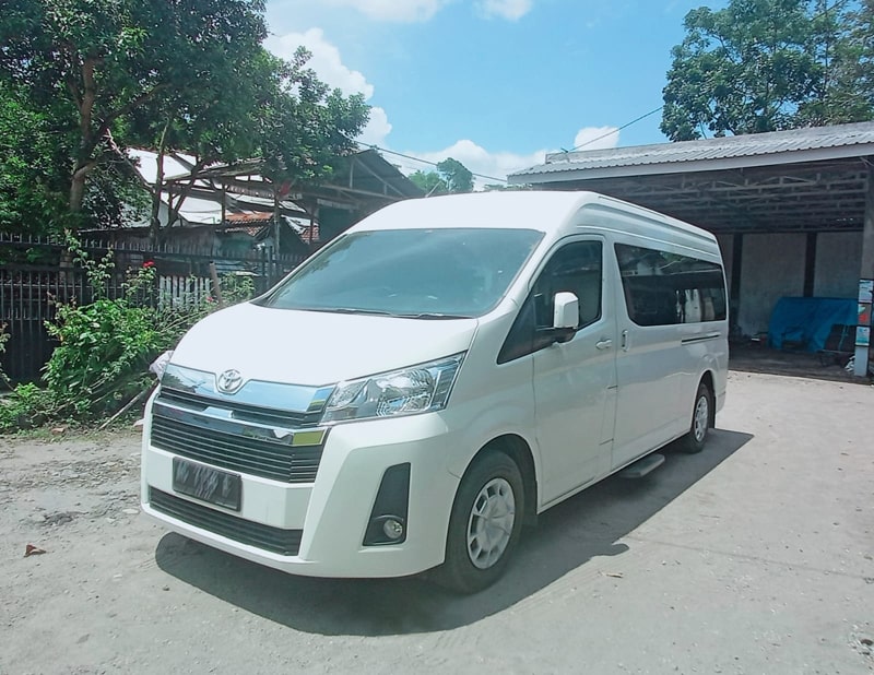 sewa-hiace-kediri-murah
