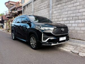 rental-mobil-kediri-innova-zenix
